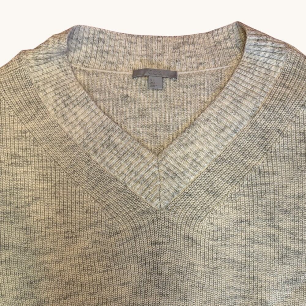 COS Men's V-Neck Ribbed Shaker Knit Sweater SMALL Oatmeal Beige Cotton Blend